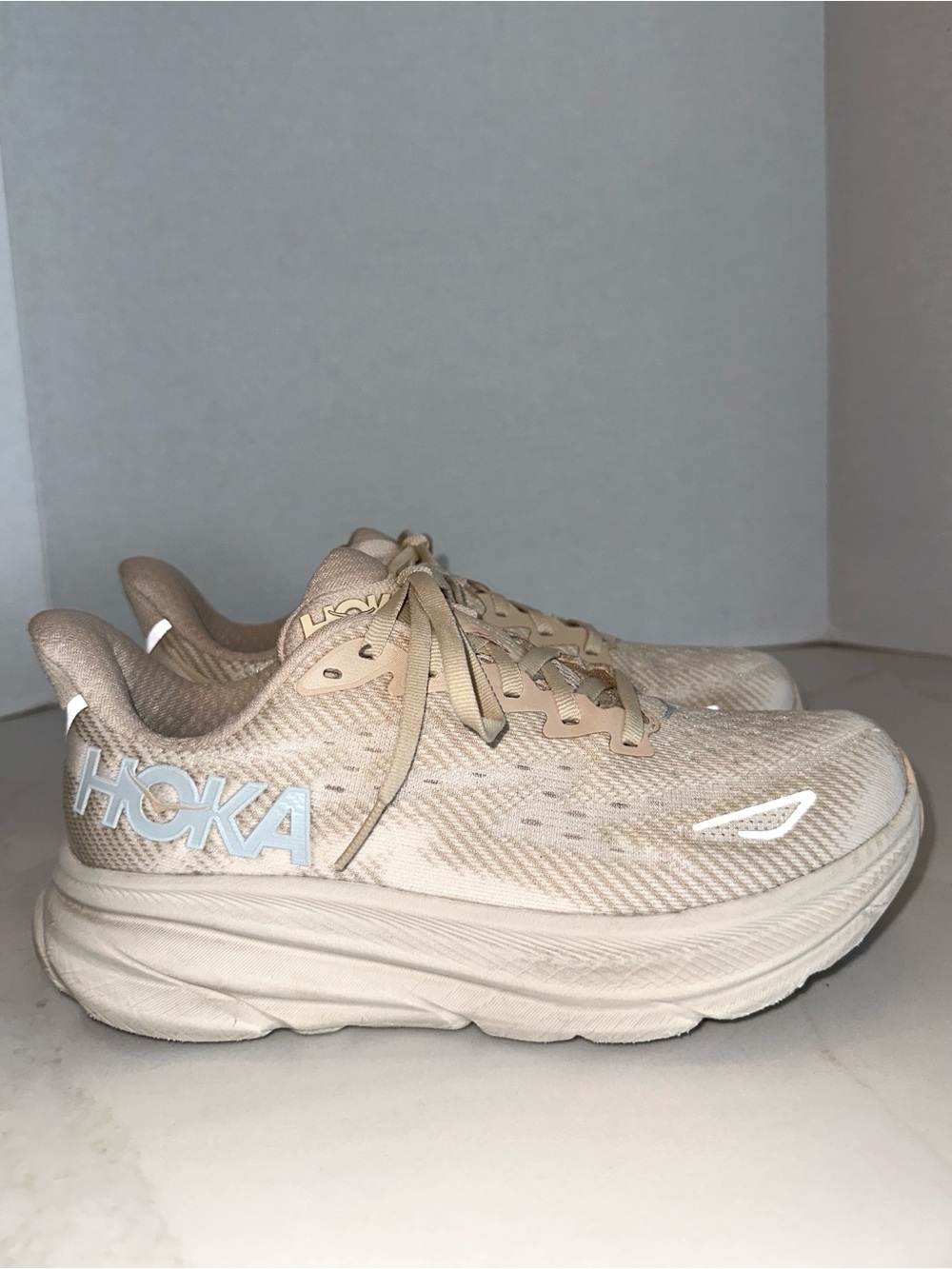 HOKA Women’s Clifton 9 in Shifting Sand/Eggnog - Picture 7 of 15